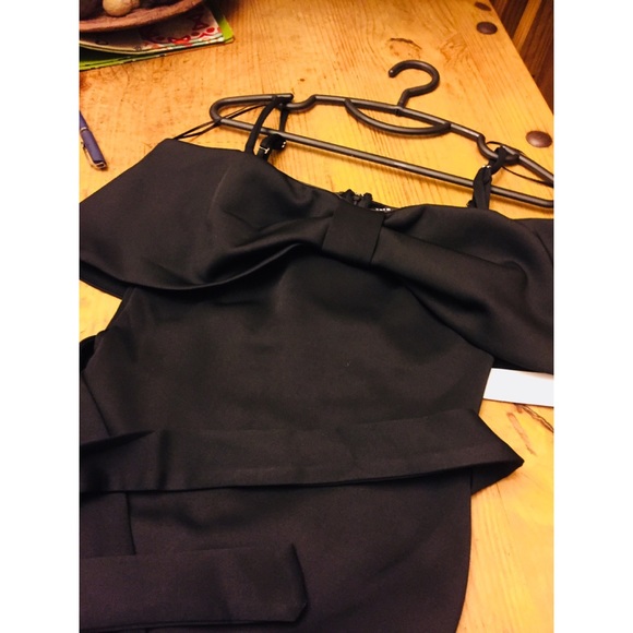 Long formal black dress - Picture 4 of 6